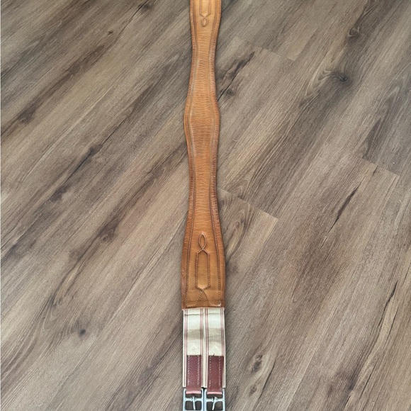 🐴 Luc Childeric Hunter Girth Size 52 🐴 - Picture 6 of 6